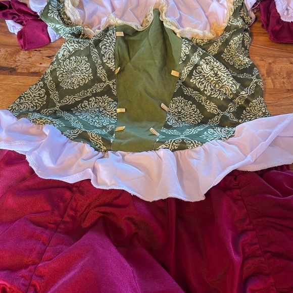 Halloween costume: women’s costume skirt and blouse with a clip-on hat. Size L - Picture 2 of 7